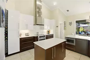 11180 Phoenix Way, Naples, FL 34119 - Photo 8