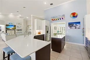 11180 Phoenix Way, Naples, FL 34119 - Photo 10