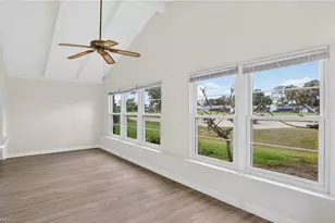 1041 Forest Lakes Dr, Naples, FL 34105 - Photo 10