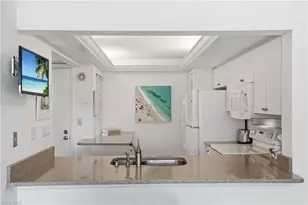 1083 Forest Lakes Dr, Naples, FL 34105 - Photo 4