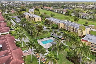 1083 Forest Lakes Dr, Naples, FL 34105 - Photo 32