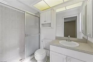 826 SE 5th Ct, Cape Coral, FL 33990 - Photo 4