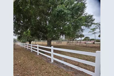 8201 Dosonte Ln, North Fort Myers, FL 33917 - Photo 20