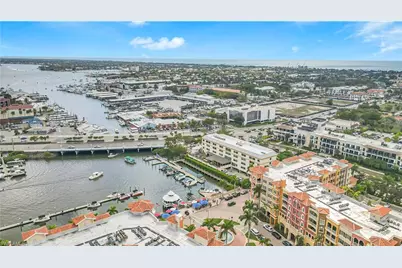 450 Bayfront Pl #4202, Naples, FL 34102 - Photo 30