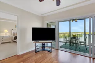 13105 Vanderbilt Dr, Naples, FL 34110 - Photo 10