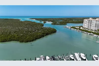 13105 Vanderbilt Dr #607, Naples, FL 34110 - Photo 26