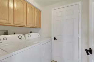 13105 Vanderbilt Dr, Naples, FL 34110 - Photo 20