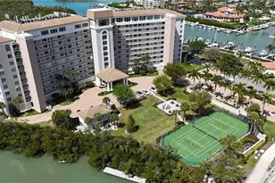 13105 Vanderbilt Dr, Naples, FL 34110 - Photo 22