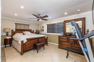 219 Cypress Way W, Naples, FL 34110 - Photo 18