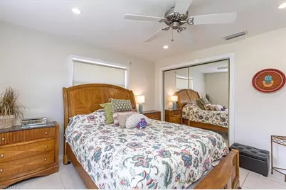 219 Cypress Way W, Naples, FL 34110 - Photo 20