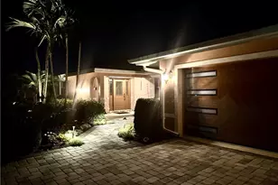 219 Cypress Way W, Naples, FL 34110 - Photo 30