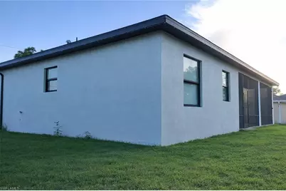 3208 31st St W, Lehigh Acres, FL 33971 - Photo 8