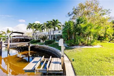 1590 Sandpiper St, Naples, FL 34102 - Photo 12