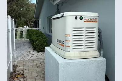 1590 Sandpiper St, Naples, FL 34102 - Photo 14