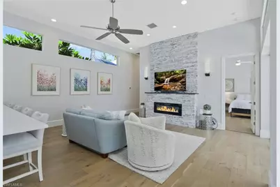 109 Greenfield Ct, Naples, FL 34110 - Photo 6