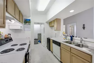 4645 St Croix Ln, Naples, FL 34109 - Photo 28