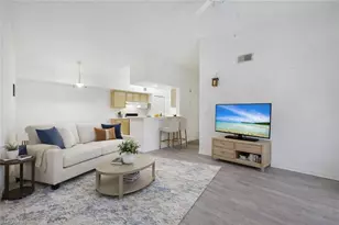 4645 St Croix Ln, Naples, FL 34109 - Photo 16