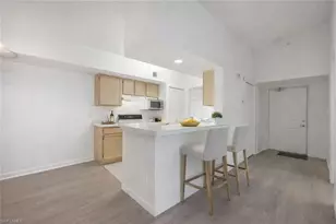 4645 St Croix Ln, Naples, FL 34109 - Photo 10