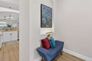 6175 Mandalay Cir, Naples, FL 34112 - Photo 4