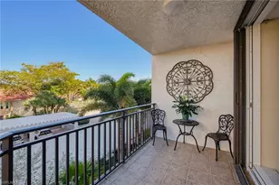 7225 Pelican Bay Blvd, Naples, FL 34108 - Photo 26