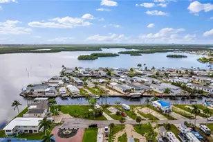 866 Oak St, Fort Myers Beach, FL 33931 - Photo 4