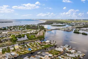 866 Oak St, Fort Myers Beach, FL 33931 - Photo 12