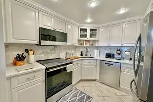 1 Bluebill Ave, Naples, FL 34108 - Photo 2