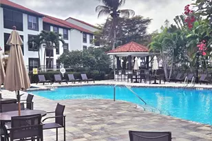 7975 Preserve Cir, Naples, FL 34119 - Photo 16