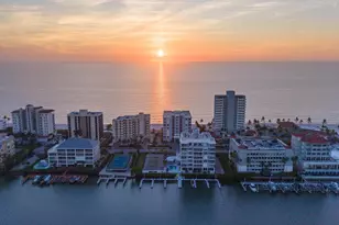 9811 Gulf Shore Dr, Naples, FL 34108 - Photo 30