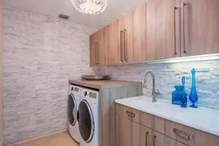 9811 Gulf Shore Dr, Naples, FL 34108 - Photo 18