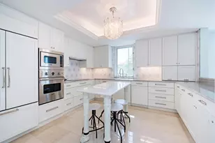 9811 Gulf Shore Dr, Naples, FL 34108 - Photo 6