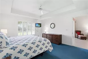 2385 Harmony Ln, Naples, FL 34109 - Photo 16