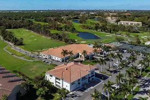 1001 Foxfire Ln, Naples, FL 34104 - Photo 30