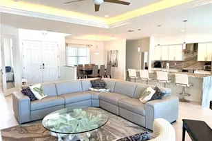 2918 SE 10th Pl, Cape Coral, FL 33904 - Photo 4