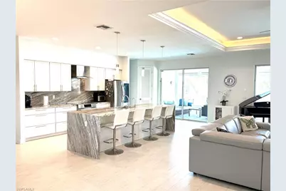 2918 SE 10th Pl, Cape Coral, FL 33904 - Photo 2