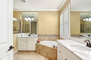 9250 Veneto Pl, Naples, FL 34113 - Photo 38