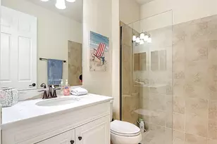 9250 Veneto Pl, Naples, FL 34113 - Photo 32