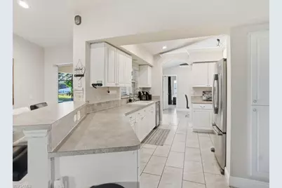 32 NE 9th Ave, Cape Coral, FL 33909 - Photo 16