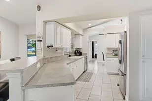 32 NE 9th Ave, Cape Coral, FL 33909 - Photo 16