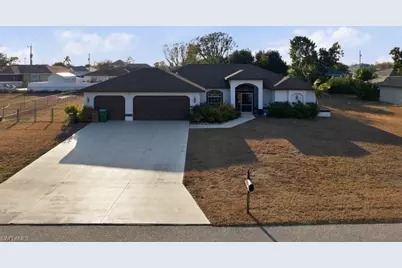 32 NE 9th Ave, Cape Coral, FL 33909 - Photo 1