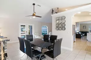 32 NE 9th Ave, Cape Coral, FL 33909 - Photo 10