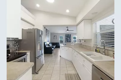 32 NE 9th Ave, Cape Coral, FL 33909 - Photo 14