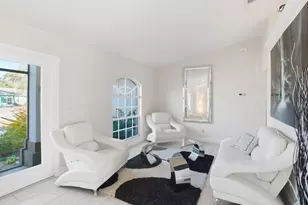 32 NE 9th Ave, Cape Coral, FL 33909 - Photo 4