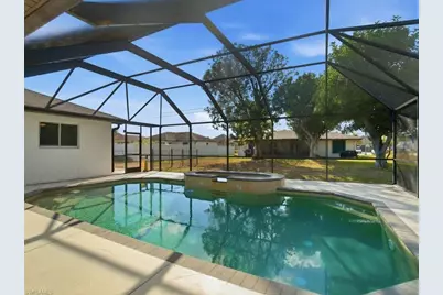 32 NE 9th Ave, Cape Coral, FL 33909 - Photo 38