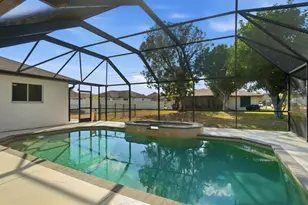 32 NE 9th Ave, Cape Coral, FL 33909 - Photo 38