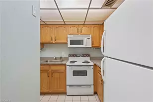 7401 Constitution Circle, Fort Myers, FL 33967 - Photo 10