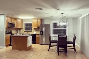 4921 Teak Wood Dr, Naples, FL 34119 - Photo 4