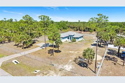 2685 20th Ave SE, Naples, FL 34117 - Photo 2