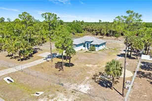 2685 20th Ave SE, Naples, FL 34117 - Photo 2