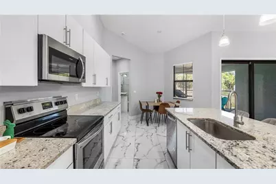 2685 20th Ave SE, Naples, FL 34117 - Photo 10